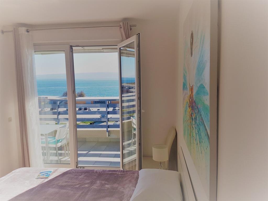 Luxury Beach Front Apt With Seaside View And Free Parking Split Exterior photo